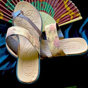 b.o.c. Gould Low Toe Loop Sandals 11M Almost new!